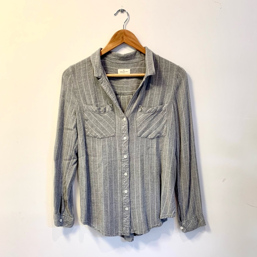 Thread & Supply button down size M